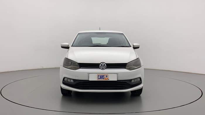 2015 Volkswagen Polo COMFORTLINE 1.2L, Petrol, Manual, 1,11,599 km, Front