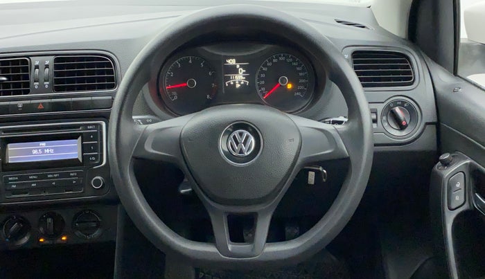 2015 Volkswagen Polo COMFORTLINE 1.2L, Petrol, Manual, 1,11,599 km, Steering Wheel Close Up