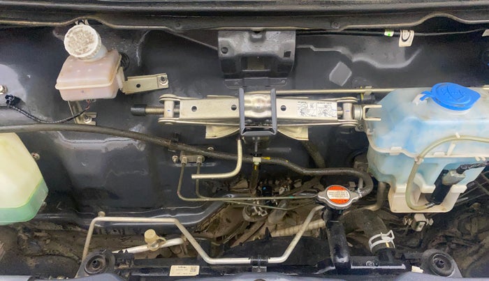 2023 Maruti Eeco 5 STR AC, Petrol, Manual, 23,933 km, Engine View