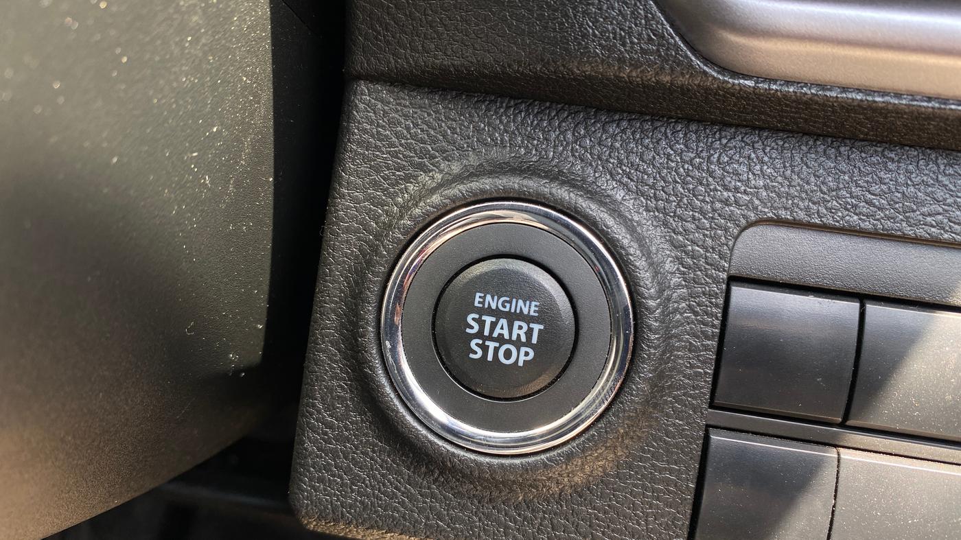 2024 Maruti BREZZA ZXI  AT SMART HYBRID DUAL TONE, Petrol, Automatic, 12,769 km, Keyless Start/ Stop Button
