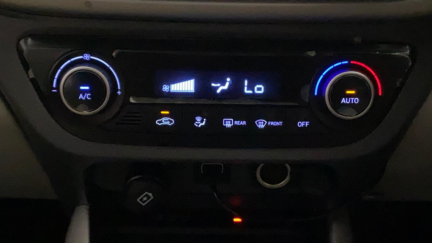 2021 Hyundai GRAND I10 NIOS ASTA AMT 1.2 KAPPA VTVT, Petrol, Automatic, 34,529 km, Automatic Climate Control