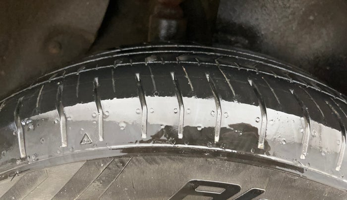 2017 Hyundai Creta SX PLUS 1.6 PETROL, Petrol, Manual, 61,043 km, Right Rear Tyre Tread