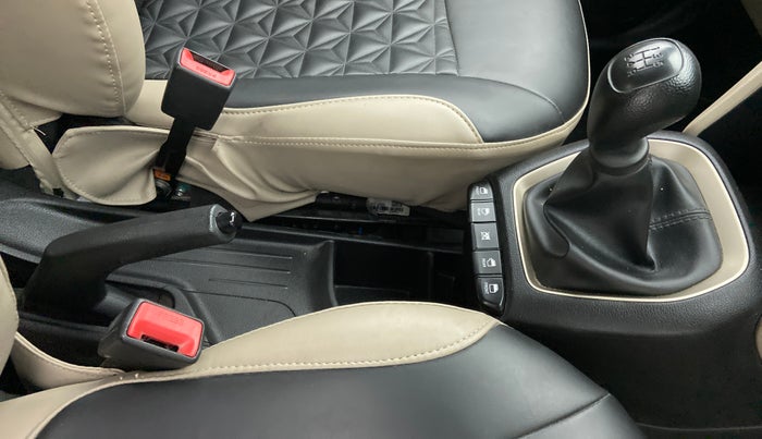 2019 Hyundai NEW SANTRO SPORTZ MT, Petrol, Manual, 32,039 km, Gear Lever