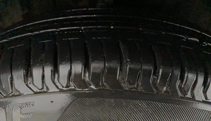 2021 Tata ALTROZ XE 1.2, Petrol, Manual, 13,073 km, Right Front Tyre Tread