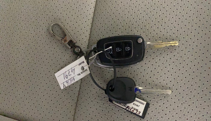 2021 Hyundai GRAND I10 NIOS SPORTZ 1.2 KAPPA VTVT CNG, CNG, Manual, 84,674 km, Key Close Up