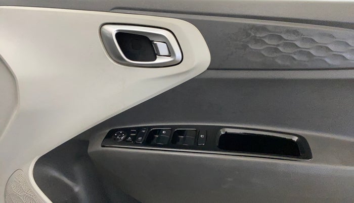 2021 Hyundai GRAND I10 NIOS SPORTZ 1.2 KAPPA VTVT CNG, CNG, Manual, 84,674 km, Driver Side Door Panels Control