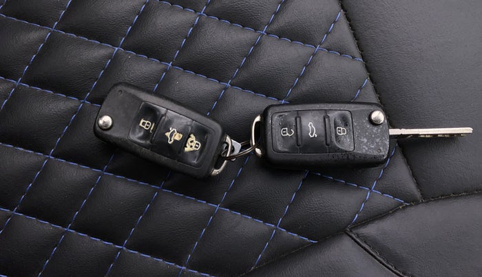 2017 Volkswagen Ameo HIGHLINE1.5L, Diesel, Manual, 80,666 km, Key Close Up