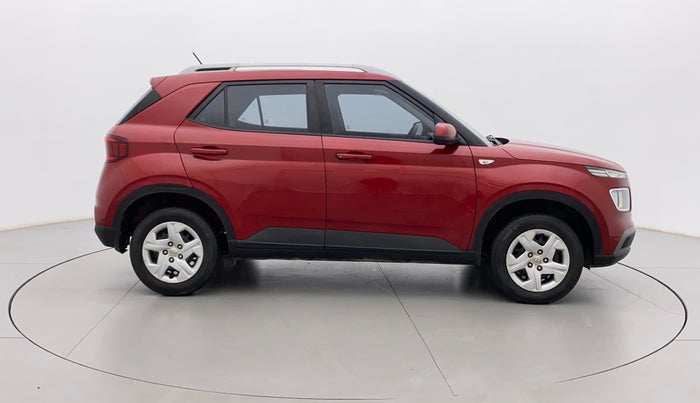 2019 Hyundai VENUE S 1.2, Petrol, Manual, 26,493 km, Right Side View