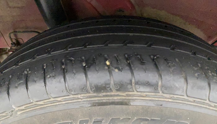 2019 Hyundai VENUE S 1.2, Petrol, Manual, 26,493 km, Right Rear Tyre Tread