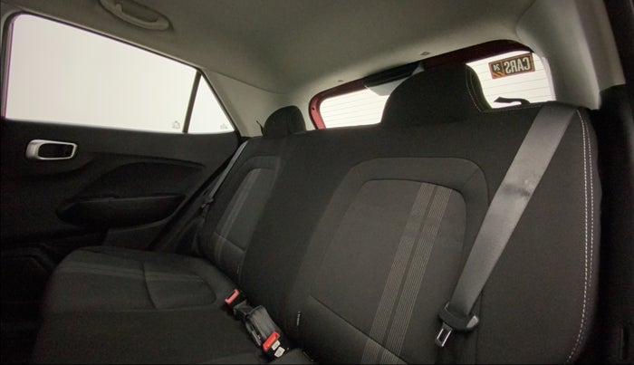 2019 Hyundai VENUE S 1.2, Petrol, Manual, 26,493 km, Right Side Rear Door Cabin