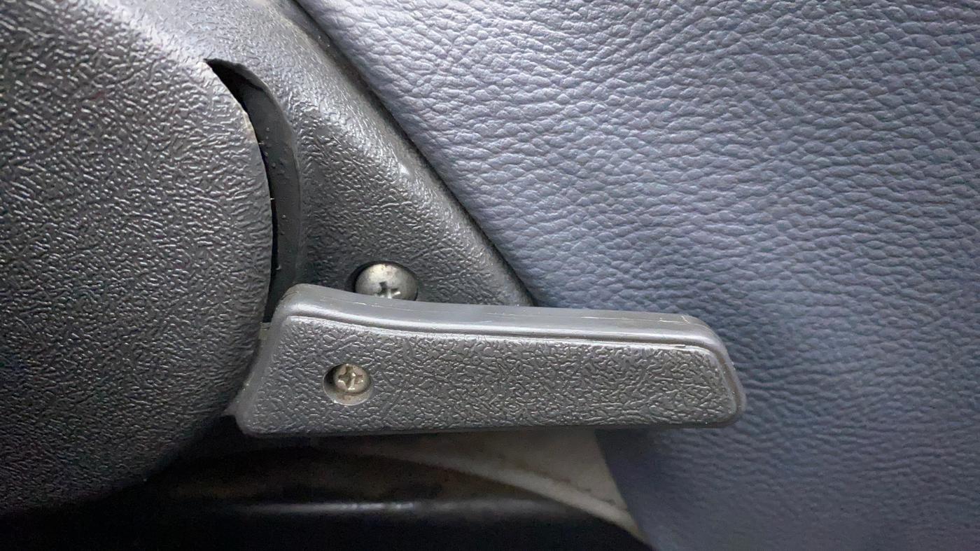2011 Maruti Alto LXI, Petrol, Manual, 60,193 km, Driver Side Adjustment Panel