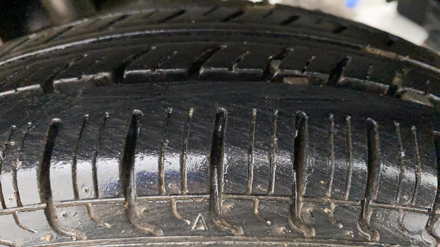 2011 Maruti Alto LXI, Petrol, Manual, 60,193 km, Left Rear Tyre Tread