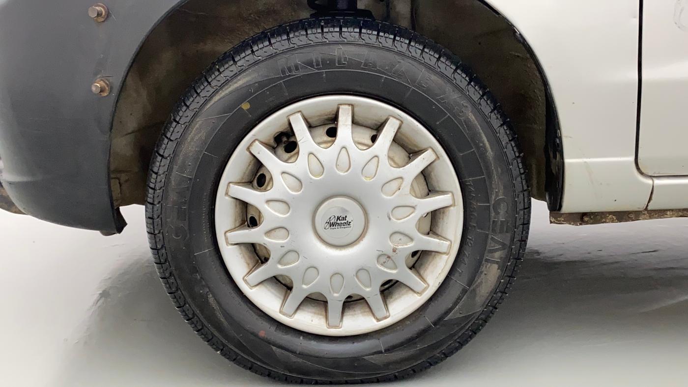 2011 Maruti Alto LXI, Petrol, Manual, 60,193 km, Left Front Wheel