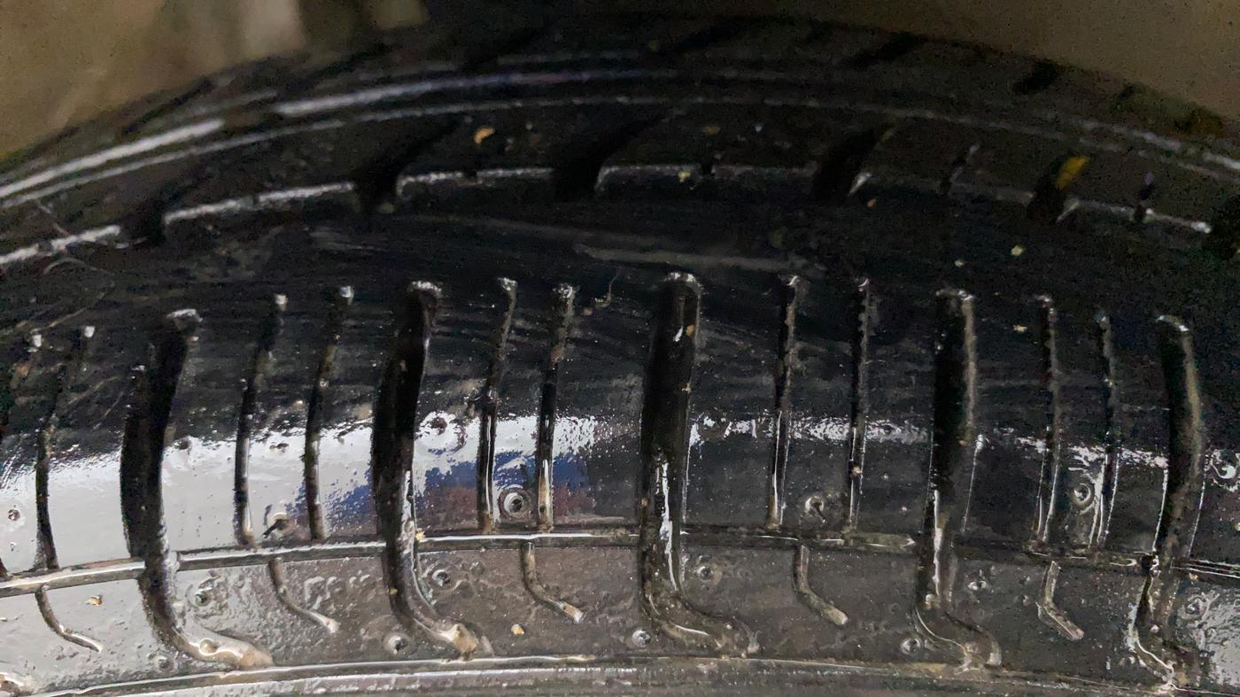 2011 Maruti Alto LXI, Petrol, Manual, 60,193 km, Right Front Tyre Tread