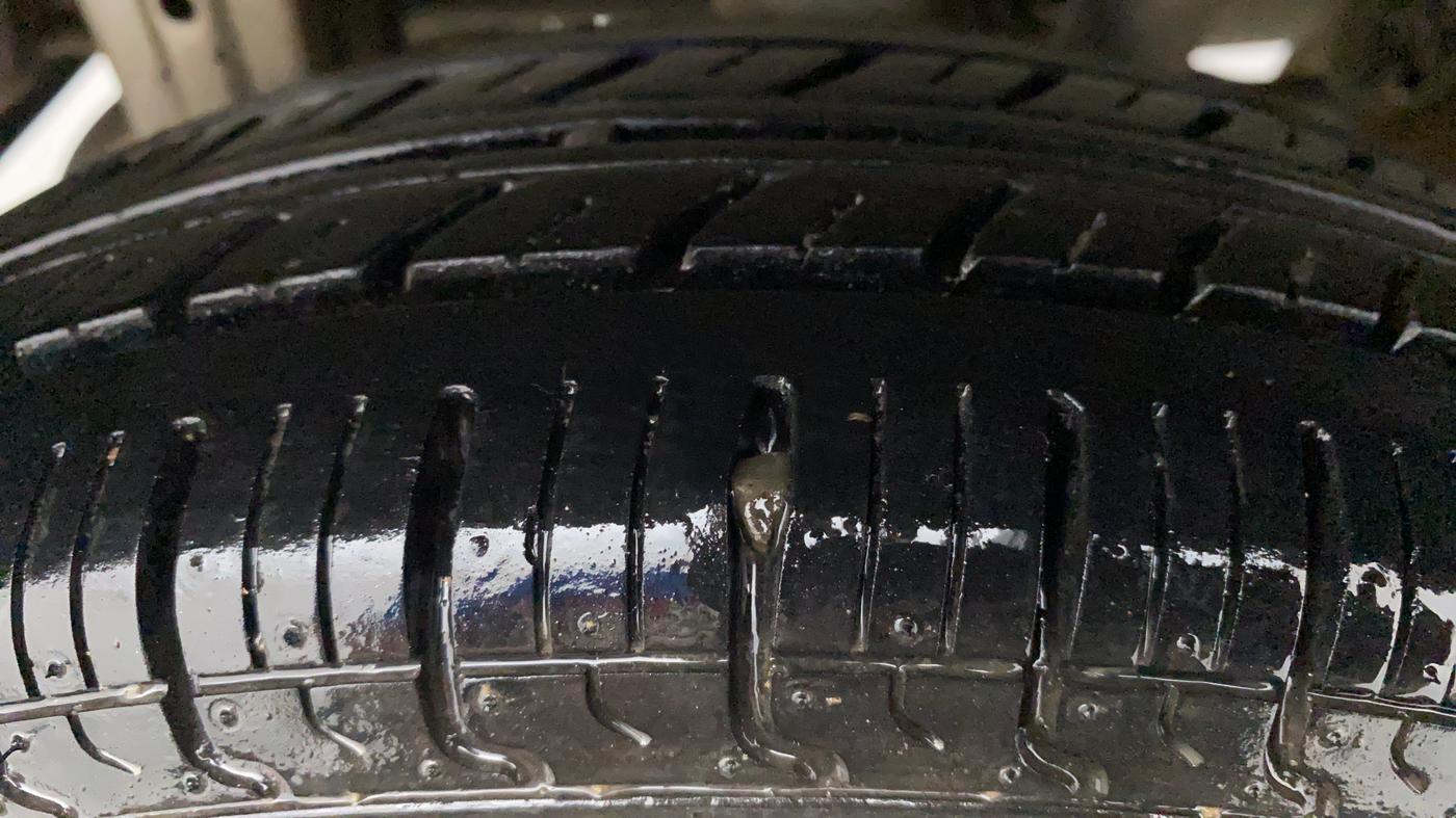 2011 Maruti Alto LXI, Petrol, Manual, 60,193 km, Right Rear Tyre Tread