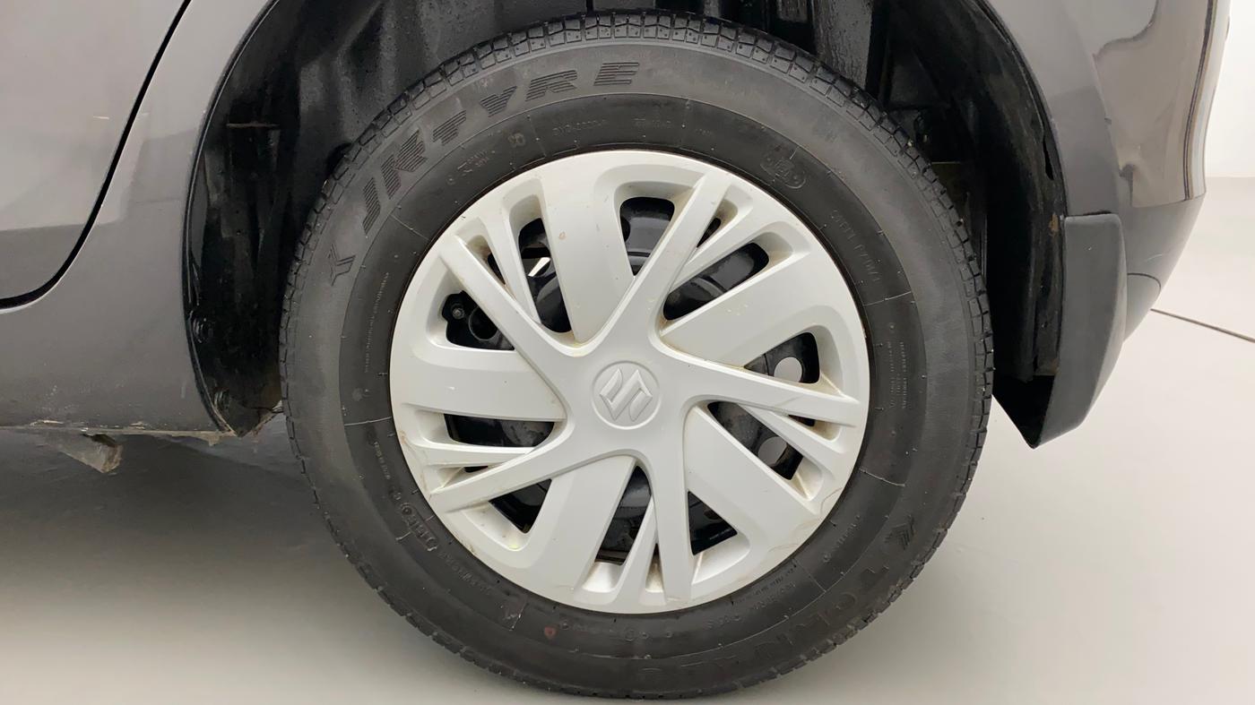 2016 Maruti Swift VXI, Petrol, Manual, 48,491 km, Left Rear Wheel