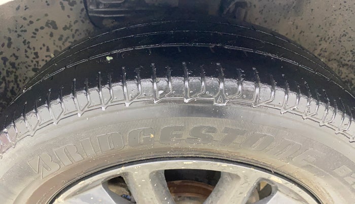 2019 Hyundai Elite i20 SPORTZ PLUS  1.2 CVT, Petrol, Automatic, 51,274 km, Left Front Tyre Tread