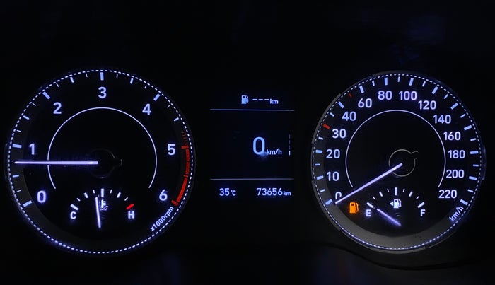 2021 Hyundai VENUE SX 1.5 (O) EXECUTIVE CRDI, Diesel, Manual, 73,651 km, Odometer Image