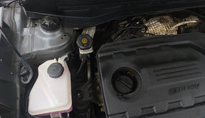 2021 Hyundai VENUE SX 1.5 (O) EXECUTIVE CRDI, Diesel, Manual, 73,651 km, Engine View - Right