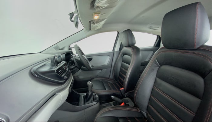 2020 Tata ALTROZ XM 1.2, Petrol, Manual, 43,397 km, Right Side Front Door Cabin