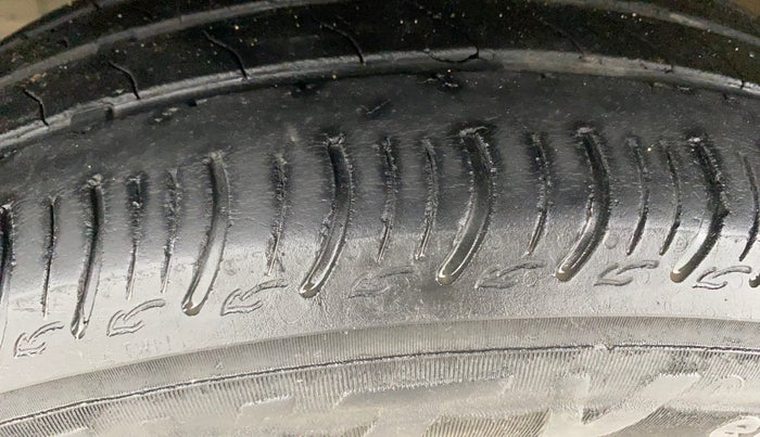 2022 Maruti New Wagon-R ZXI 1.2 AMT, Petrol, Automatic, 41,630 km, Left Front Tyre Tread