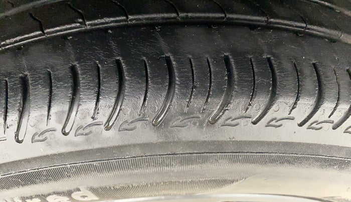 2022 Maruti New Wagon-R ZXI 1.2 AMT, Petrol, Automatic, 41,630 km, Right Front Tyre Tread