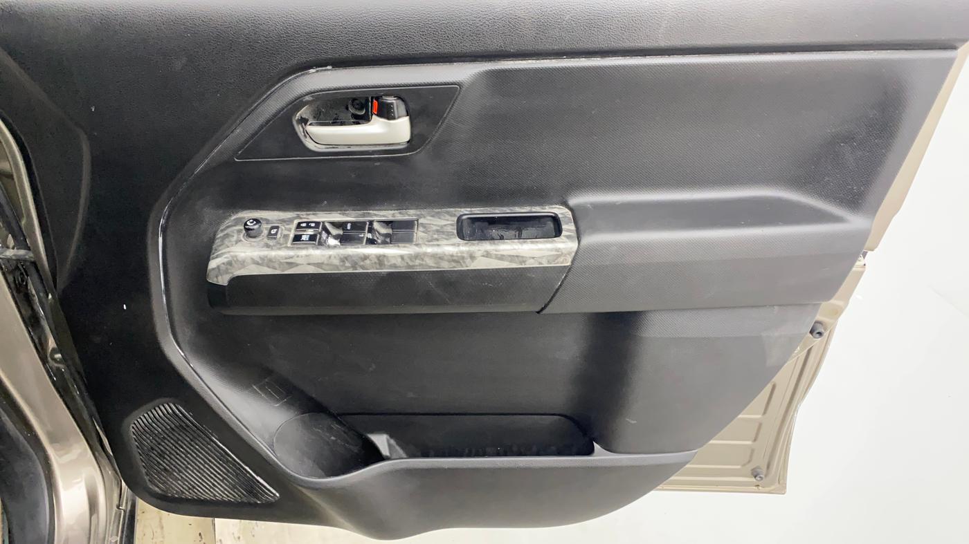2022 Maruti New Wagon-R ZXI 1.2 AMT, Petrol, Automatic, 41,677 km, Driver Side Door Panels Control