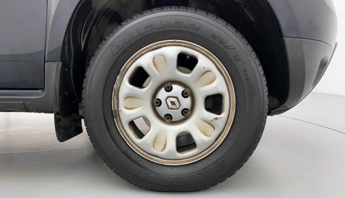 2014 Renault Duster RXL PETROL 104, Petrol, Manual, 98,676 km, Right Front Wheel