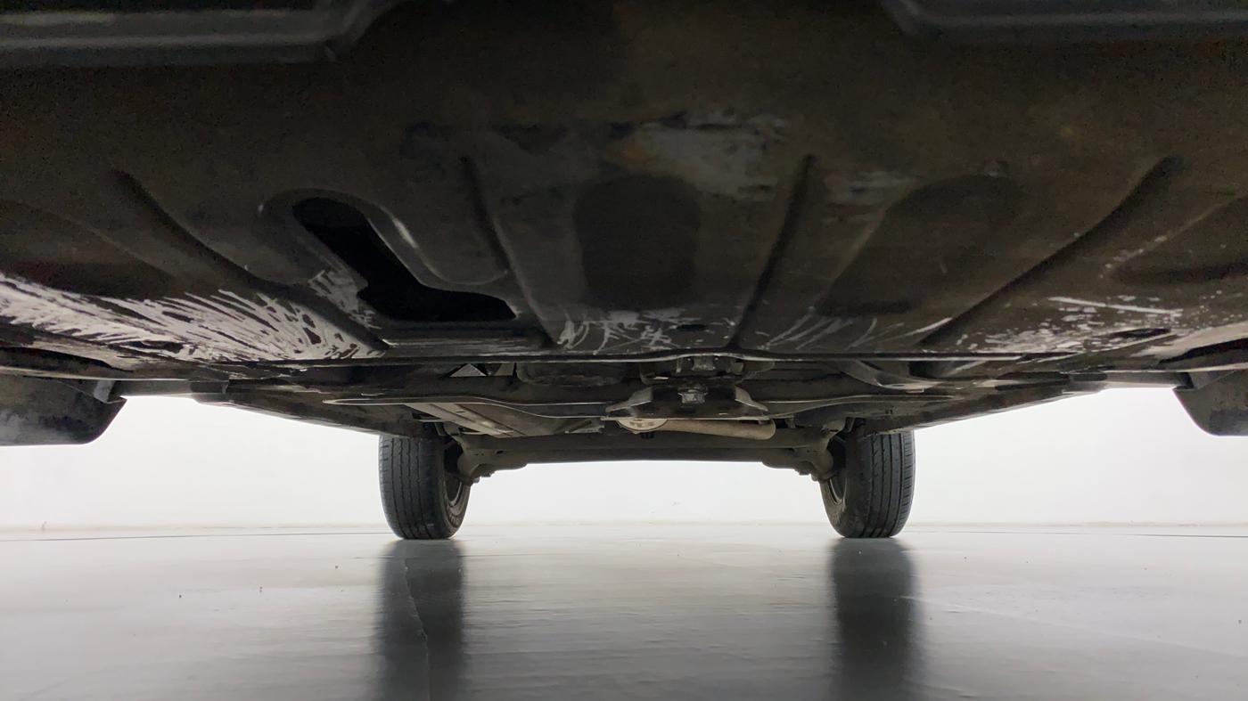 2014 Renault Duster RXL PETROL 104, Petrol, Manual, 98,676 km, Front Underbody