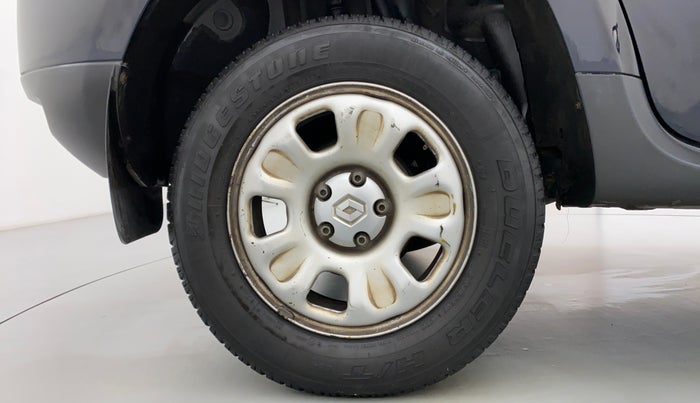 2014 Renault Duster RXL PETROL 104, Petrol, Manual, 98,676 km, Right Rear Wheel