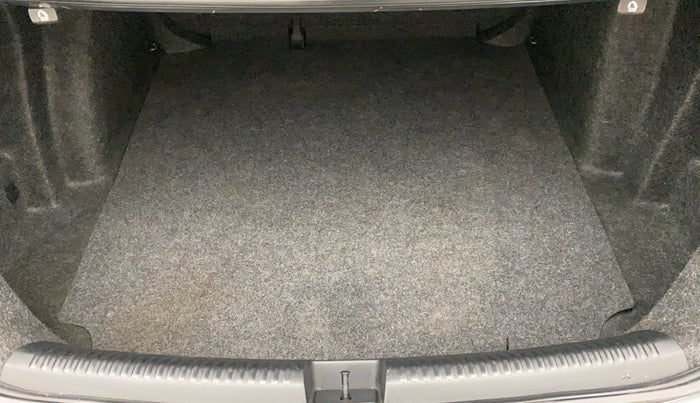 2012 Volkswagen Jetta COMFORTLINE TSI, Petrol, Manual, 69,339 km, Boot Inside