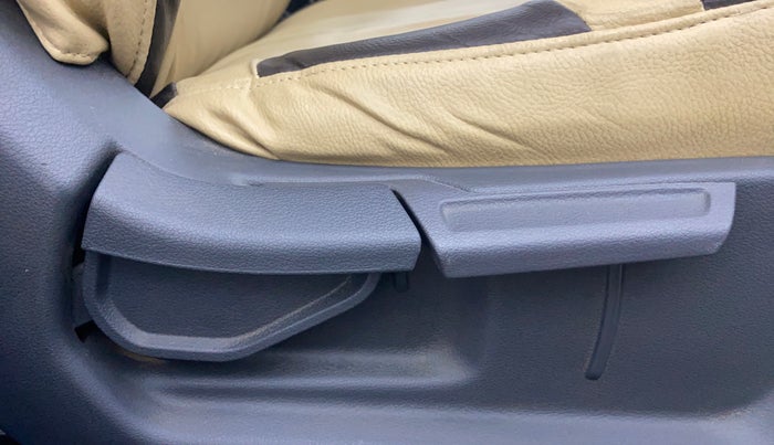 2021 Hyundai AURA SX PLUS 1.2 AMT, Petrol, Automatic, 26,881 km, Driver Side Adjustment Panel