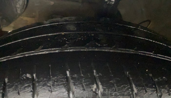 2021 Hyundai AURA SX PLUS 1.2 AMT, Petrol, Automatic, 26,881 km, Left Front Tyre Tread