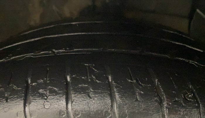 2021 Hyundai AURA SX PLUS 1.2 AMT, Petrol, Automatic, 26,881 km, Right Front Tyre Tread