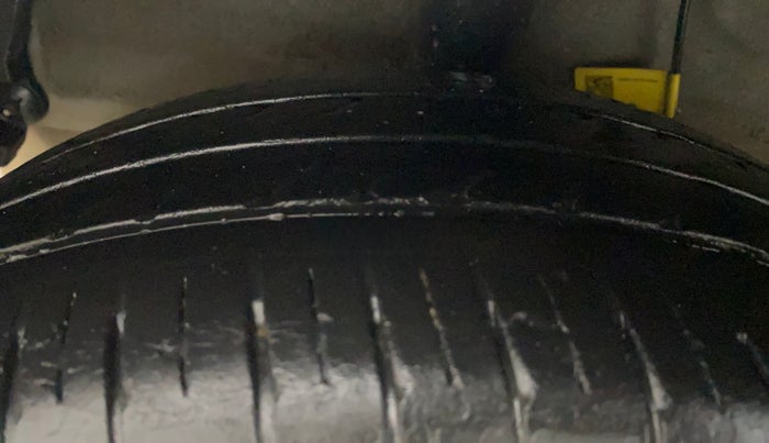 2021 Hyundai AURA SX PLUS 1.2 AMT, Petrol, Automatic, 26,881 km, Right Rear Tyre Tread