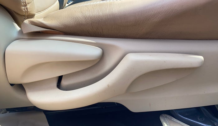 2021 Toyota YARIS G CVT, Petrol, Automatic, 16,272 km, Driver Side Adjustment Panel