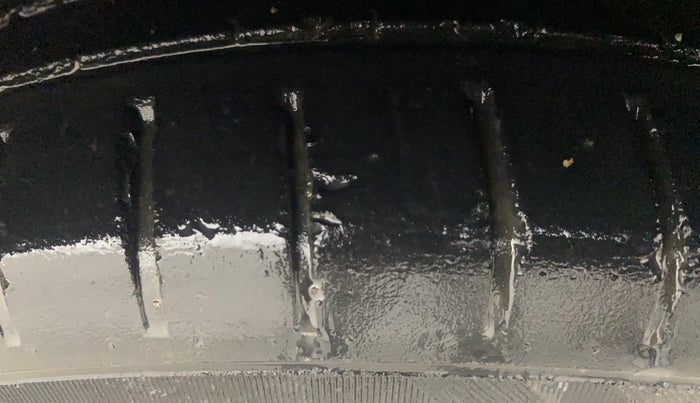 2018 Maruti Baleno ZETA CVT PETROL 1.2, Petrol, Automatic, 56,173 km, Right Front Tyre Tread