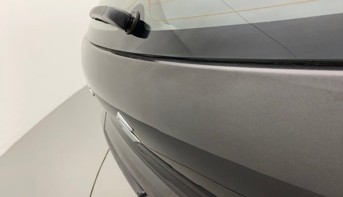 2018 Maruti Baleno DELTA PETROL 1.2, Petrol, Manual, 1,17,495 km, Dicky (Boot door) - Slightly dented