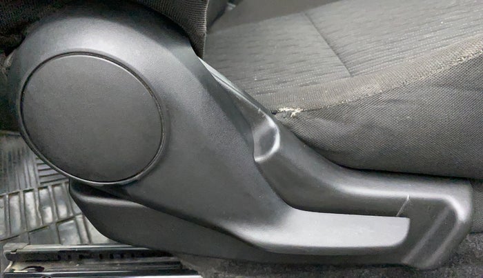 2018 Maruti Baleno DELTA PETROL 1.2, Petrol, Manual, 1,17,495 km, Driver Side Adjustment Panel