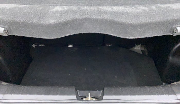 2018 Maruti Baleno DELTA PETROL 1.2, Petrol, Manual, 1,17,495 km, Boot Inside