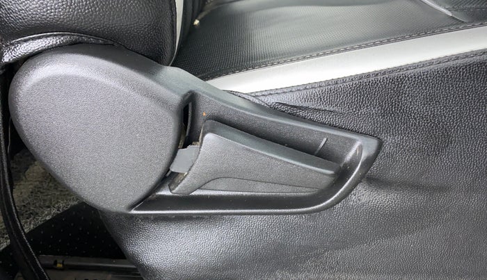 2020 Maruti S PRESSO VXI, Petrol, Manual, 57,640 km, Driver Side Adjustment Panel