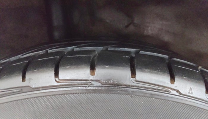 2016 Honda BR-V 1.5L I-VTEC V, Petrol, Manual, 52,881 km, Right Rear Tyre Tread