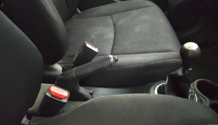 2016 Honda BR-V 1.5L I-VTEC V, Petrol, Manual, 52,881 km, Gear Lever