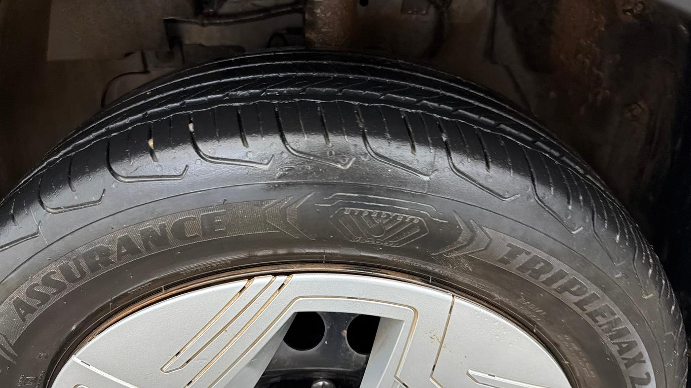 2026 Tata NEXON Pure Plus 1.2 iCNG 6MT, CNG, Manual, 5,389 km, Left Front Tyre Tread
