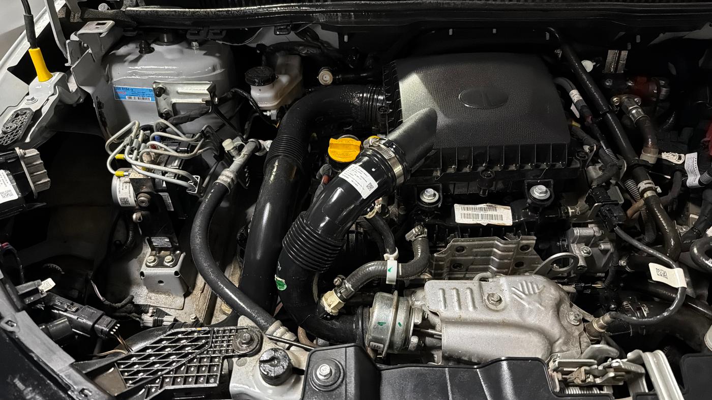 2026 Tata NEXON Pure Plus 1.2 iCNG 6MT, CNG, Manual, 5,389 km, Engine View - Right