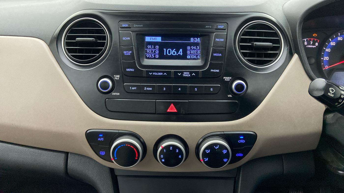 2016 Hyundai Xcent S 1.2, Petrol, Manual, 56,398 km, Air Conditioner