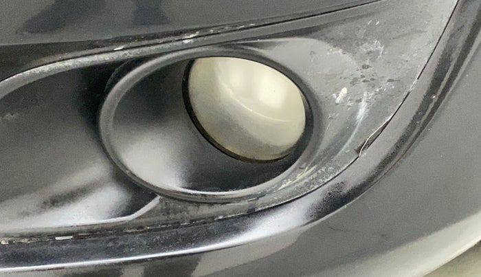 2012 Maruti Swift VXI, Petrol, Manual, 73,703 km, Left fog light - Not working