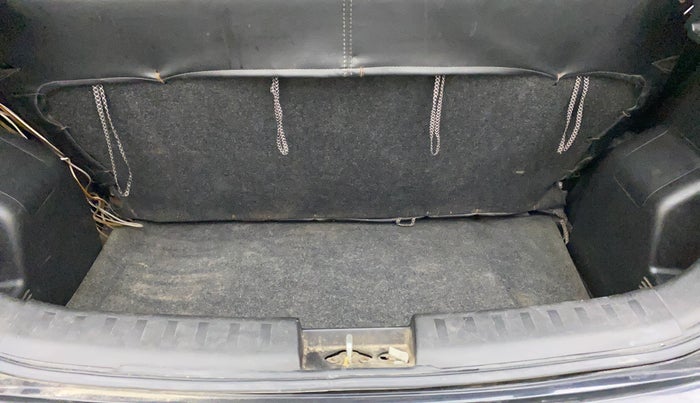 2012 Maruti Swift VXI, Petrol, Manual, 73,703 km, Boot Inside