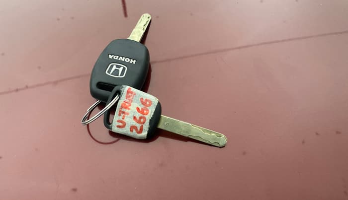 2015 Honda Amaze 1.5L I-DTEC VX, Diesel, Manual, 82,464 km, Key Close Up