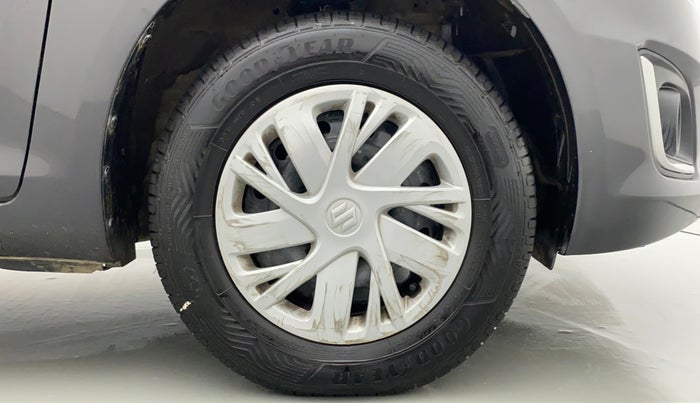 2015 Maruti Swift VXI, Petrol, Manual, 37,800 km, Right Front Wheel